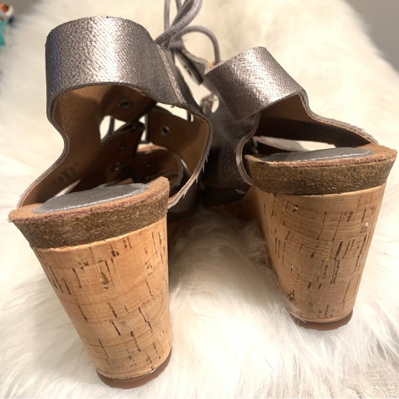 Sofft Carita Gladiator Wedge Silver Lace up Sandal Size 9.5 - Picture 9 of 13